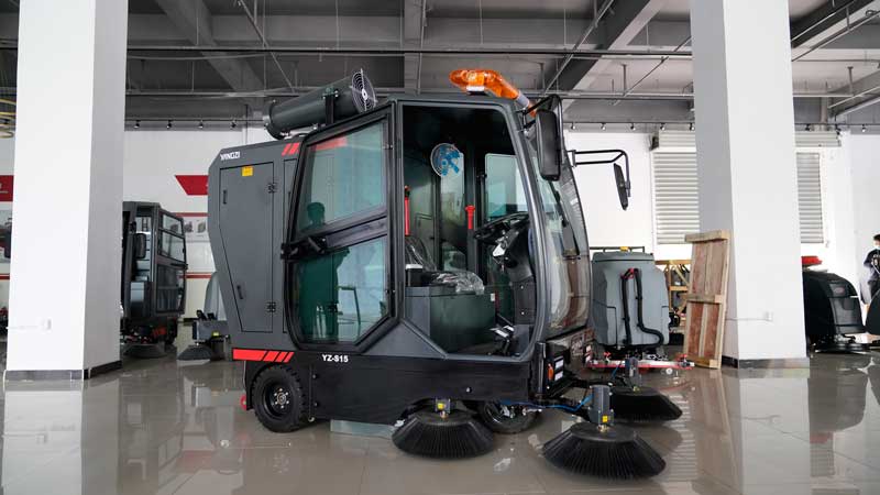 一臺小型清掃車大概多少錢？都有哪些功能？