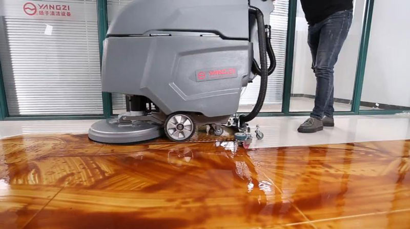 突破傳統，油污清潔|洗吸一體機，讓您清潔更愜意