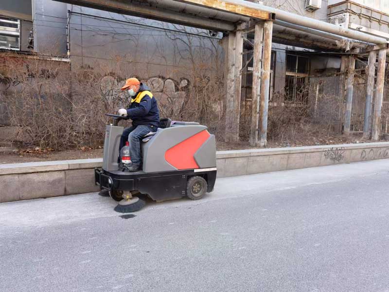 北京798藝術(shù)區(qū)使用揚(yáng)子掃地機(jī)后，持續(xù)采購！