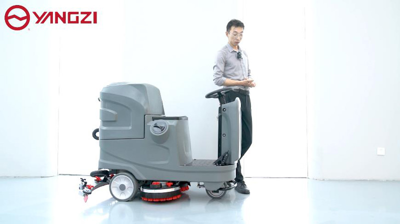 揚子洗地機清潔工廠車間和倉庫的地板 揚子洗地機清潔工廠車間和倉庫的地板