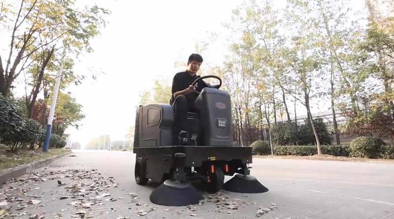 如何有效使用揚(yáng)子掃地機(jī) 如何有效使用揚(yáng)子掃地機(jī)